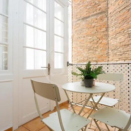 Comodo Piso En Eixample *