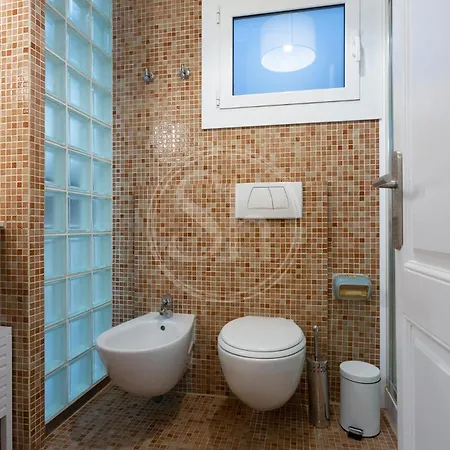 Apartment Comodo Piso En Eixample Barcelona