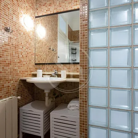 Comodo Piso En Eixample * Barcelona