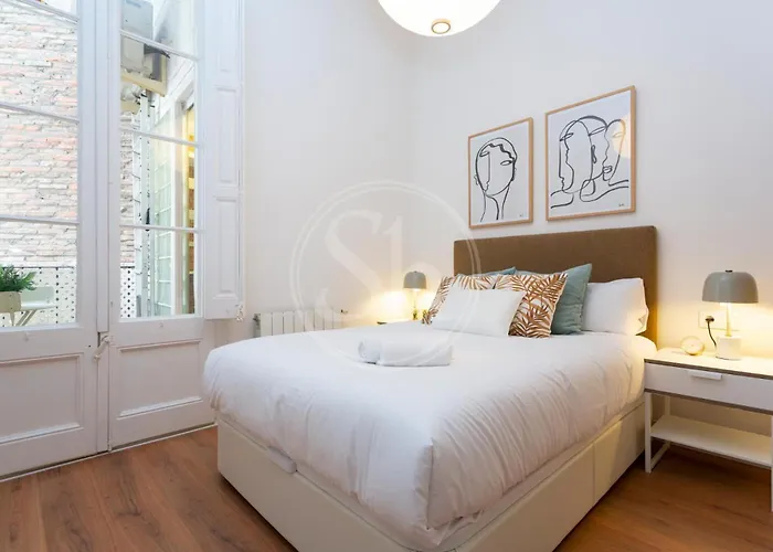 Comodo Piso En Eixample Apartman *
