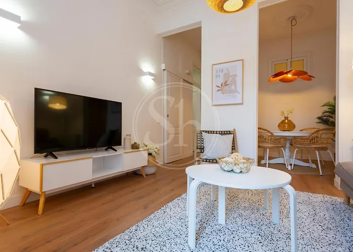 شقة Comodo Piso En Eixample